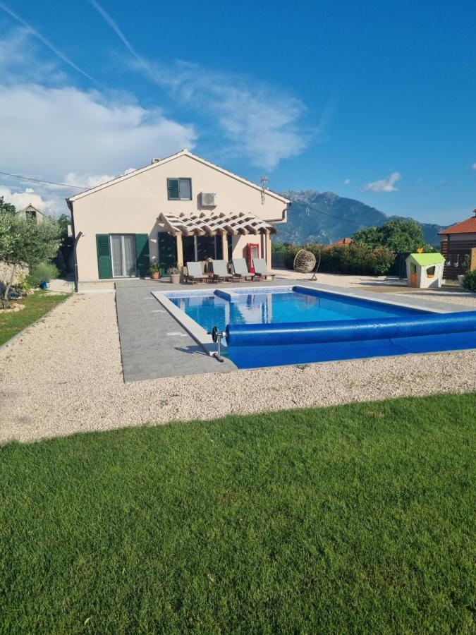 Villa Miriva *